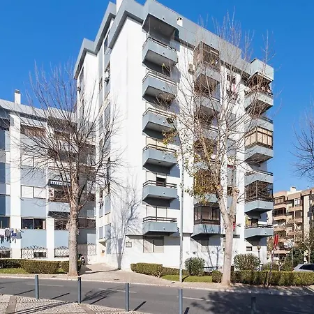 Apartment 2 Bedroom - Great For Holidays And Work *