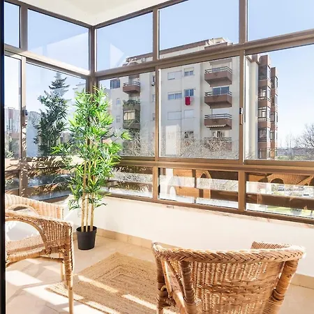 2 Bedroom - Great For Holidays And Work * オエイラス