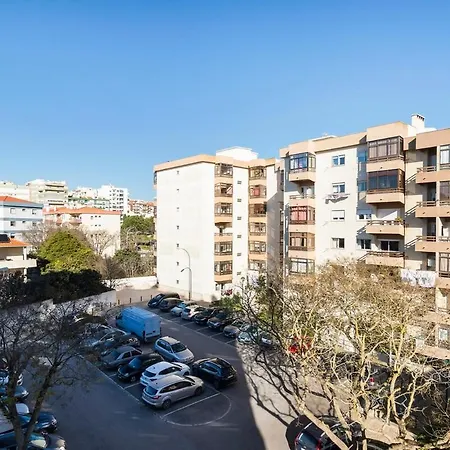 Апартаменты 2 Bedroom - Great For Holidays And Work Оэйраш