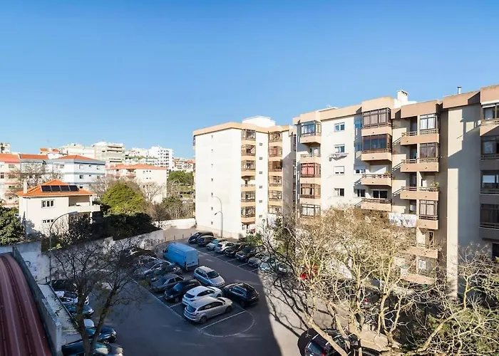 2 Bedroom - Great For Holidays And Work Апартаменты