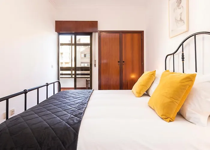 2 Bedroom - Great For Holidays And Work